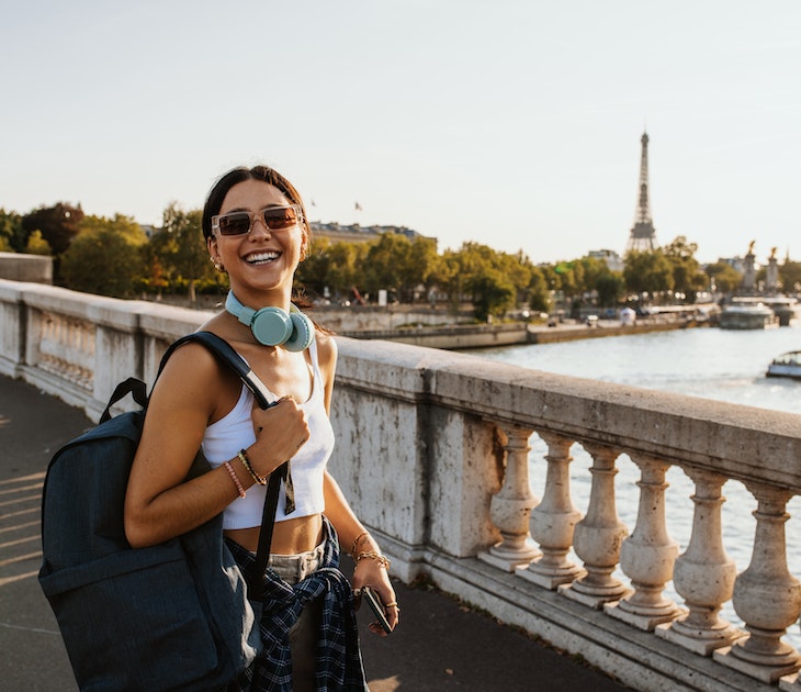 Beautiful millennial woman in Paris
1430764214