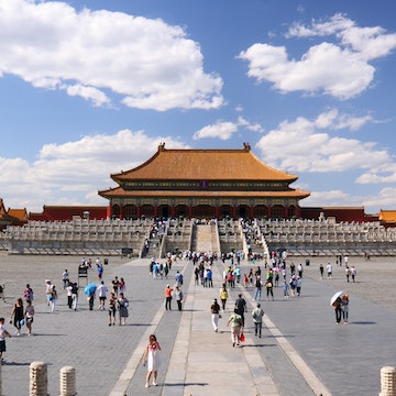 Tiananmen under sky and cloud.
141819499
ancient, beijing, blue, building, china, chinese, city, communism, famous, forbidden, gate, historic, history, landmark, landscape, mao, monument, nature, ornate, palace, peoples, prc, red, sky, square, summer, temple, tiananmen, tourism, travel, white